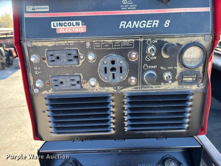 image for item DK0101 2006 Ford F750 utility / service truck