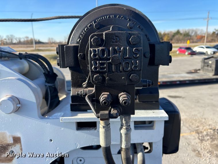 image for item DK0101 2006 Ford F750 utility / service truck