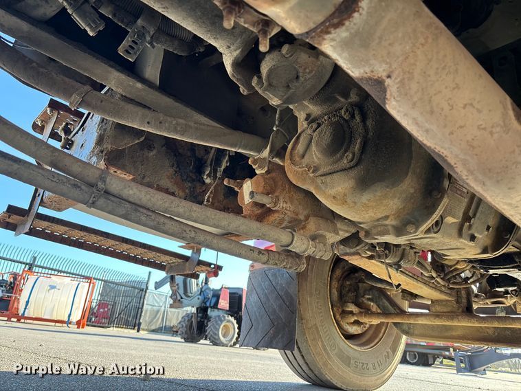 image for item DK0101 2006 Ford F750 utility / service truck