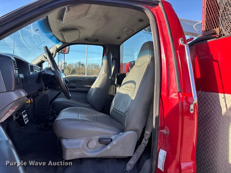 image for item DK0101 2006 Ford F750 utility / service truck