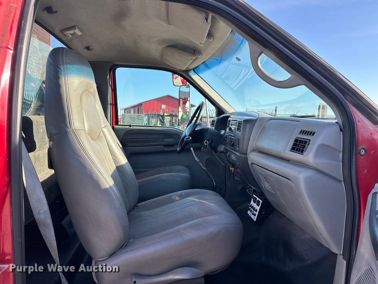 image for item DK0101 2006 Ford F750 utility / service truck