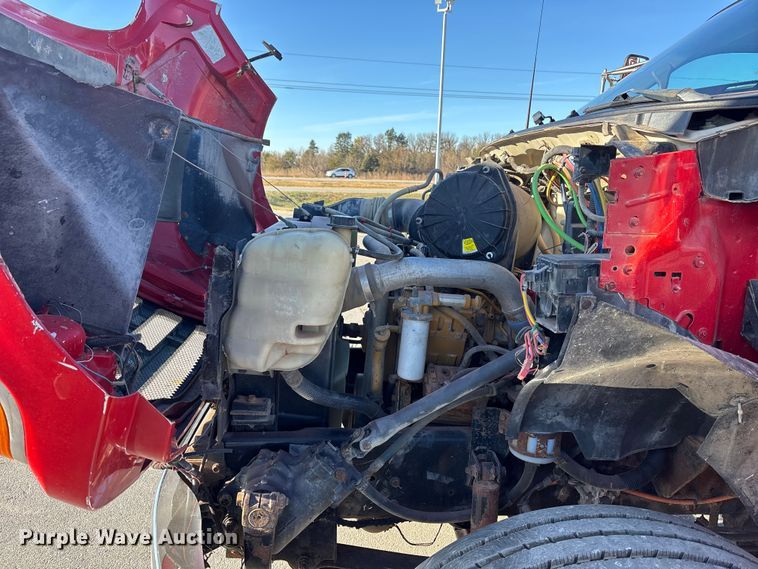 image for item DK0101 2006 Ford F750 utility / service truck