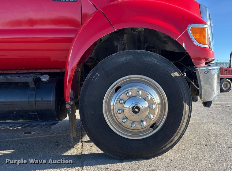 image for item DK0101 2006 Ford F750 utility / service truck