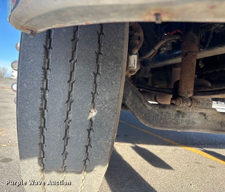 image for item DK0101 2006 Ford F750 utility / service truck