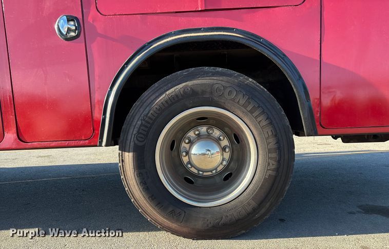 image for item DK0101 2006 Ford F750 utility / service truck