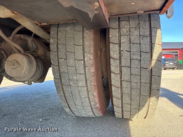 image for item DK0101 2006 Ford F750 utility / service truck