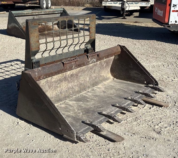 image for item DK0137 Skid steer bucket and forks