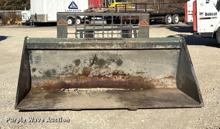 image for item DK0138 Skid steer bucket and forks 