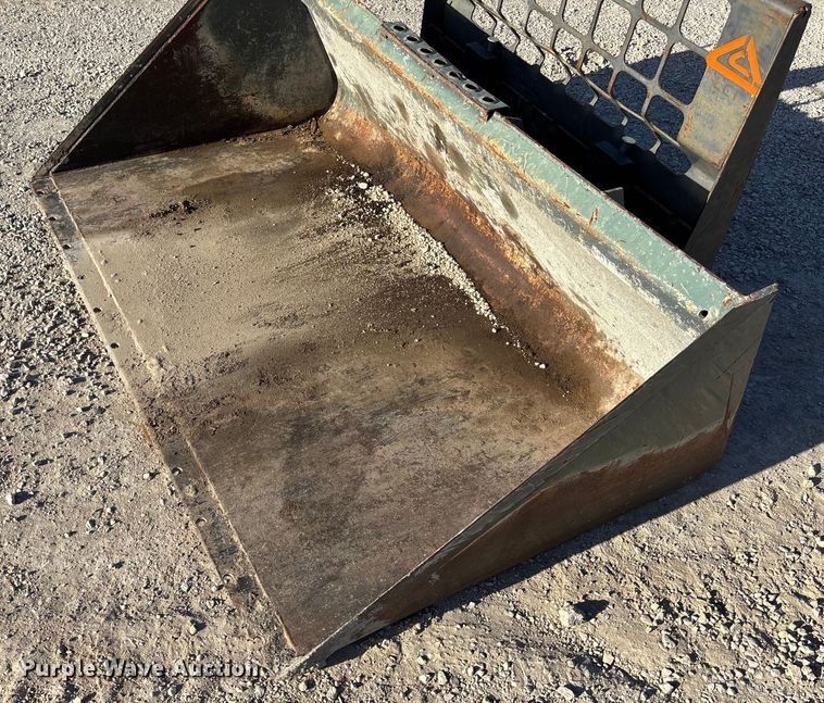 image for item DK0138 Skid steer bucket and forks 