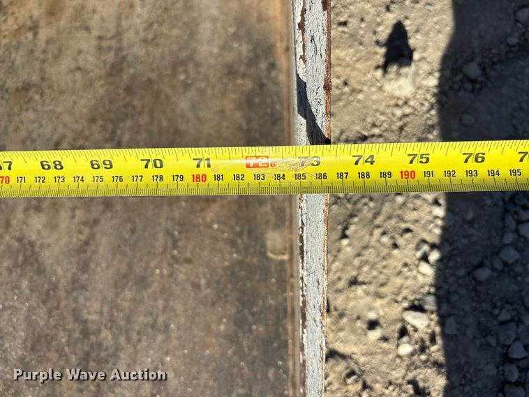 image for item DK0138 Skid steer bucket and forks 