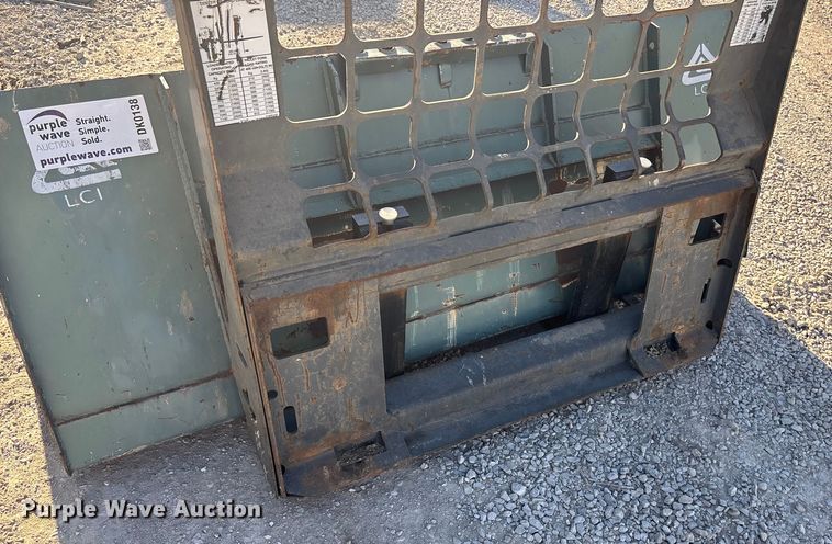 image for item DK0138 Skid steer bucket and forks 