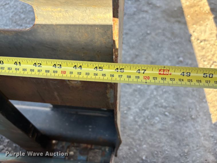 image for item DK0138 Skid steer bucket and forks 