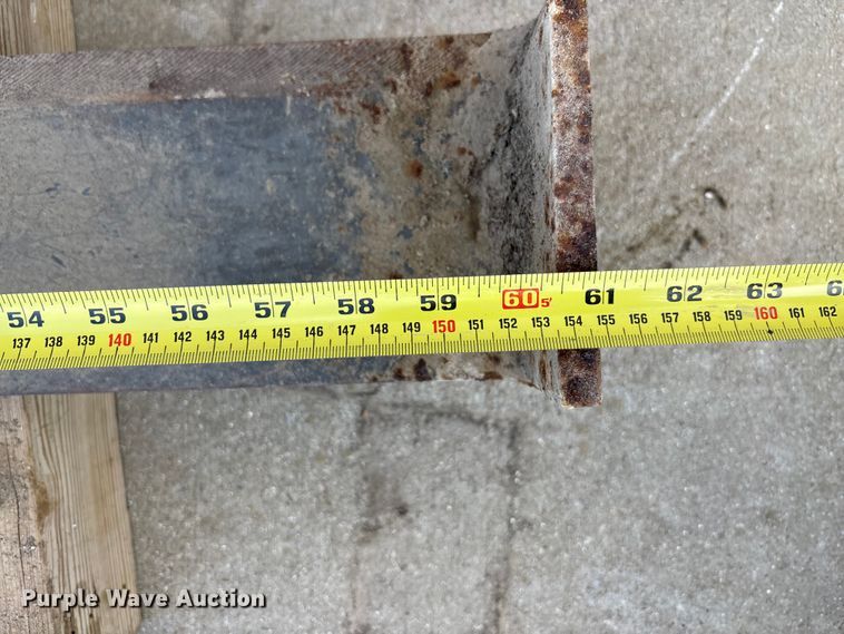 image for item DK0138 Skid steer bucket and forks 