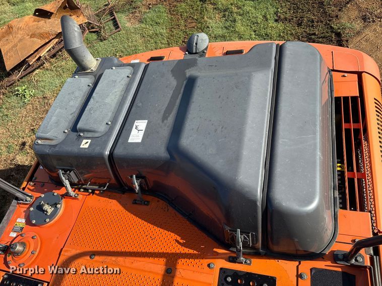 image for item DO1250 2019 Hitachi Zaxis 210LC-6N excavator