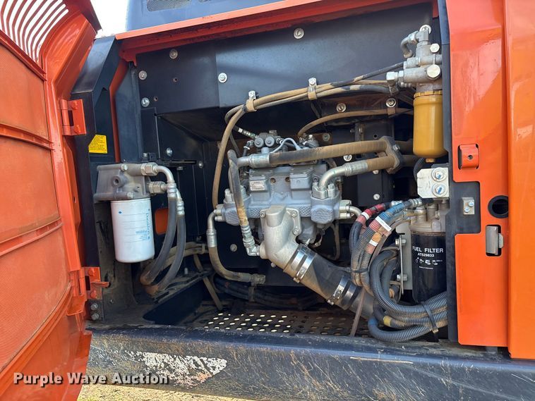 image for item DO1250 2019 Hitachi Zaxis 210LC-6N excavator