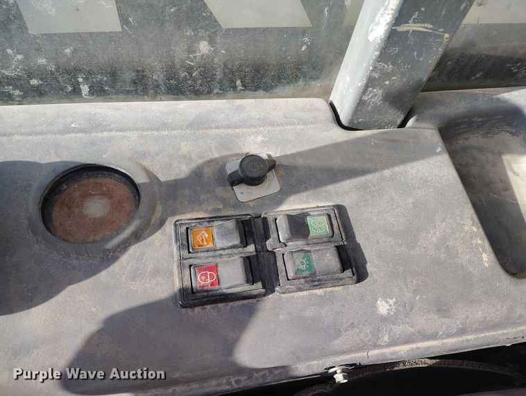 image for item DP5136 2002 Terex TX51-19 telehandler