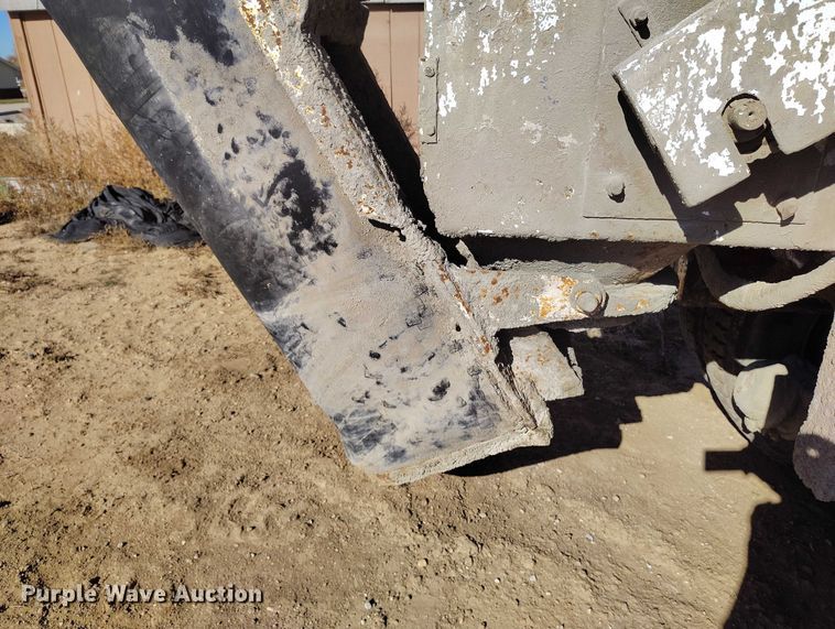 image for item DT0768 1989 International 2554 volumetric concrete mixer truck