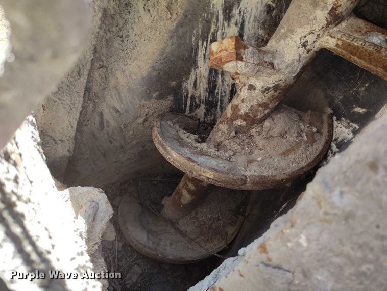 image for item DT0768 1989 International 2554 volumetric concrete mixer truck