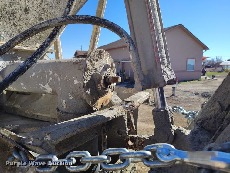 image for item DT0768 1989 International 2554 volumetric concrete mixer truck