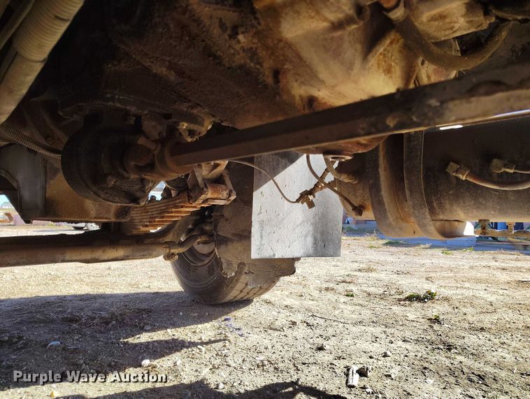 image for item DT0768 1989 International 2554 volumetric concrete mixer truck