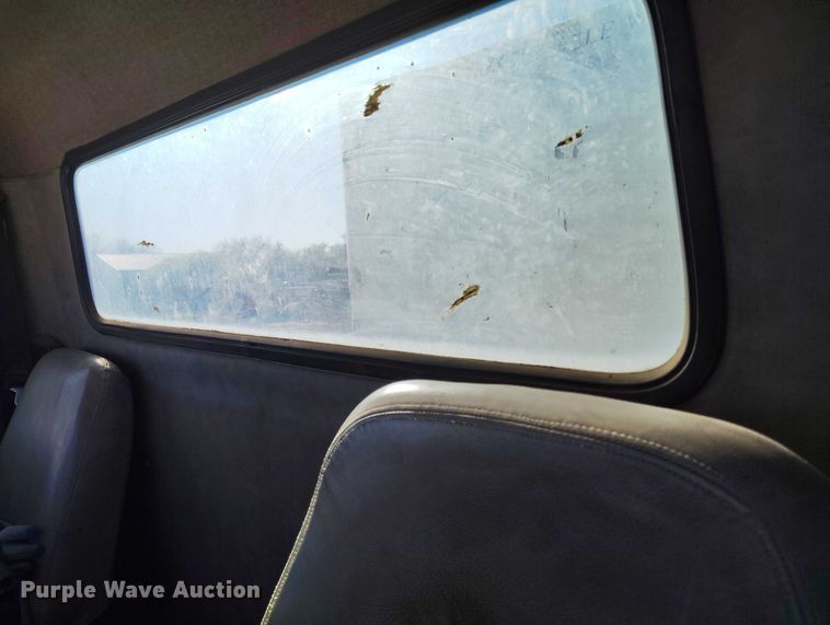 image for item DT0768 1989 International 2554 volumetric concrete mixer truck