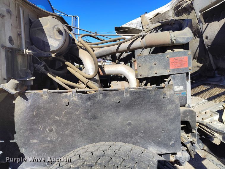 image for item DT0768 1989 International 2554 volumetric concrete mixer truck