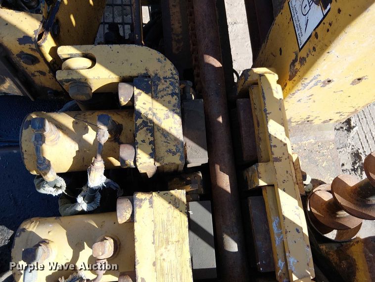 image for item DT6278 1992 Vermeer  D7X11A directional boring unit