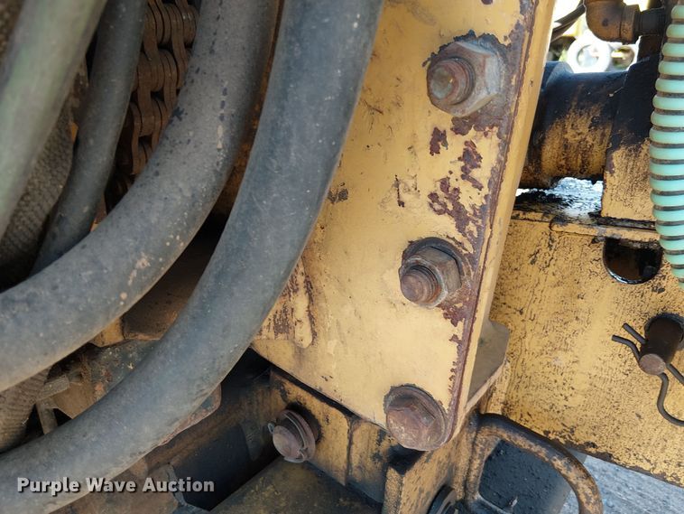 image for item DT6278 1992 Vermeer  D7X11A directional boring unit