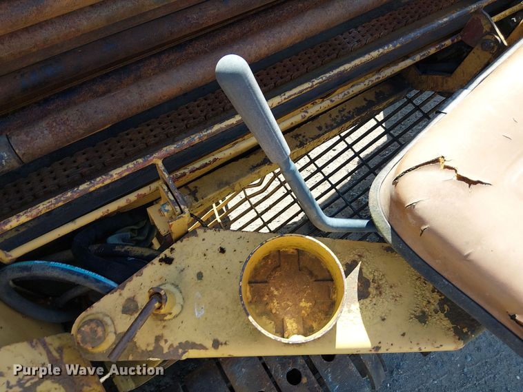 image for item DT6278 1992 Vermeer  D7X11A directional boring unit