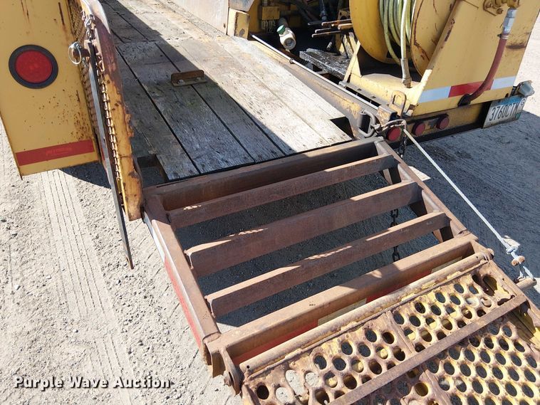 image for item DT6278 1992 Vermeer  D7X11A directional boring unit