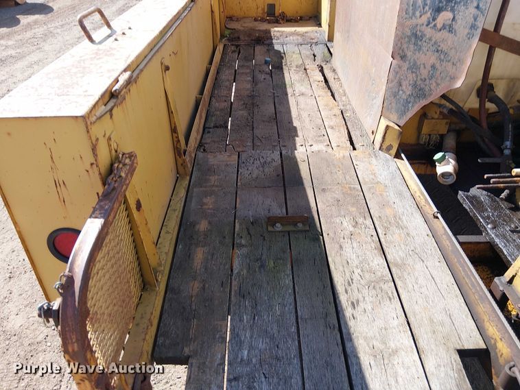 image for item DT6278 1992 Vermeer  D7X11A directional boring unit