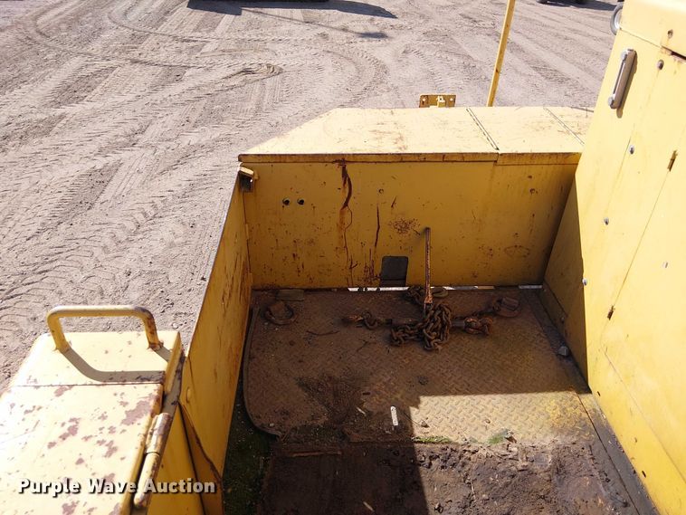 image for item DT6278 1992 Vermeer  D7X11A directional boring unit