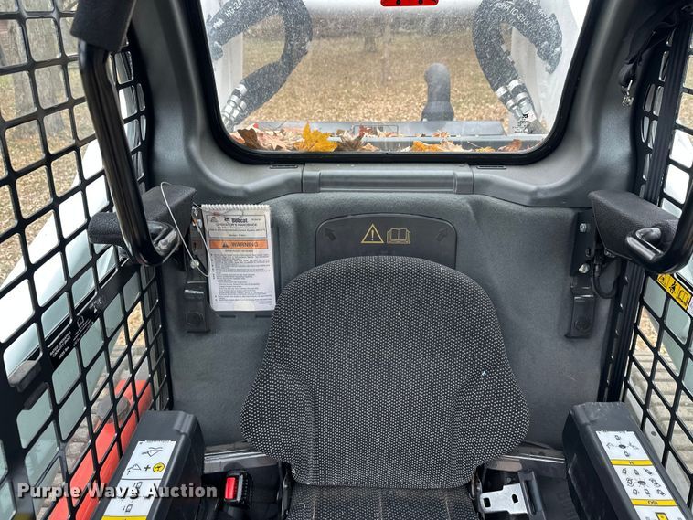 image for item DT6430 2024 Bobcat T770 tracked skid steer loader
