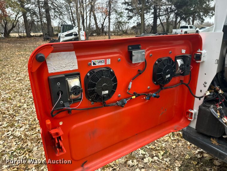 image for item DT6430 2024 Bobcat T770 tracked skid steer loader