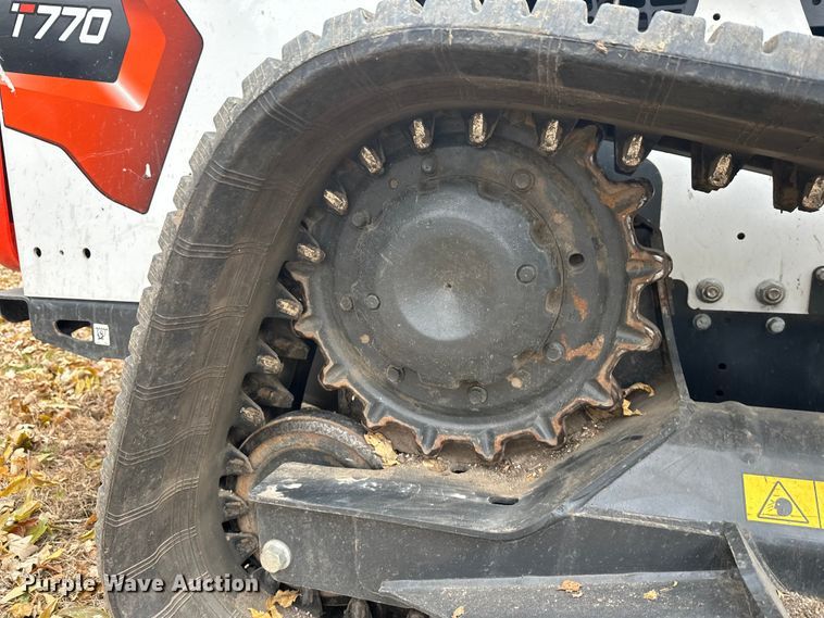image for item DT6430 2024 Bobcat T770 tracked skid steer loader