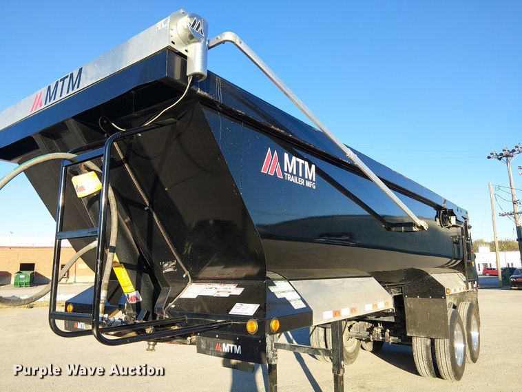 image for item DU3668 2023 MTM Midwest 26EL-QF-SP end dump trailer