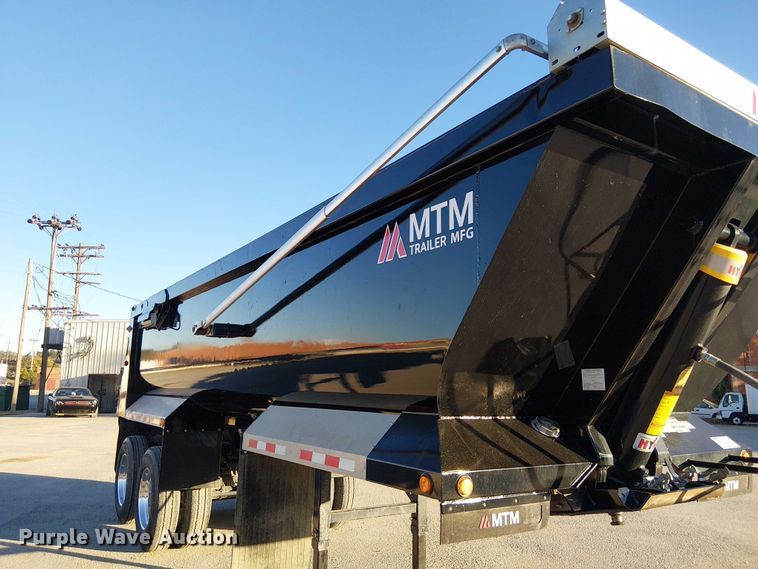 image for item DU3668 2023 MTM Midwest 26EL-QF-SP end dump trailer