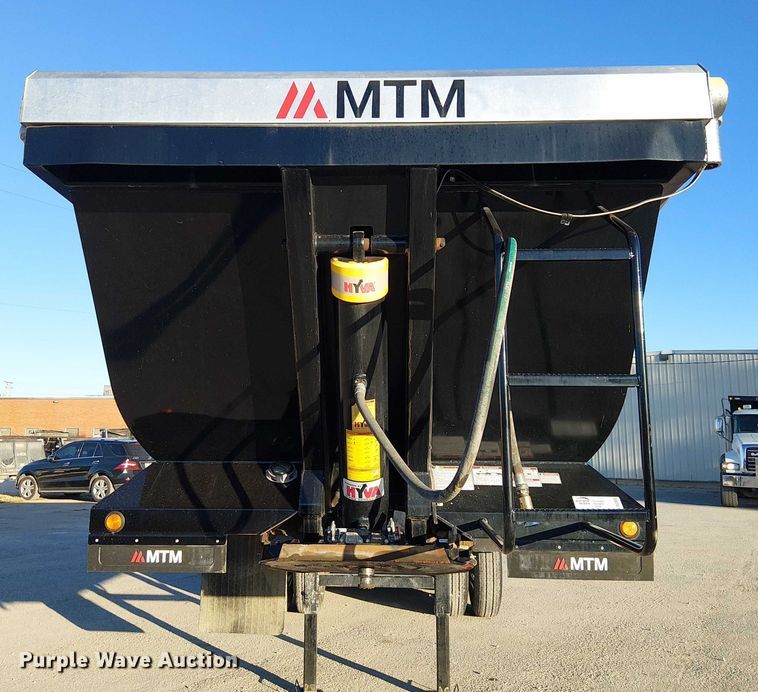 image for item DU3668 2023 MTM Midwest 26EL-QF-SP end dump trailer
