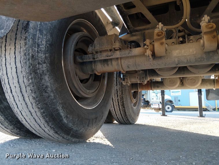 image for item DU3668 2023 MTM Midwest 26EL-QF-SP end dump trailer