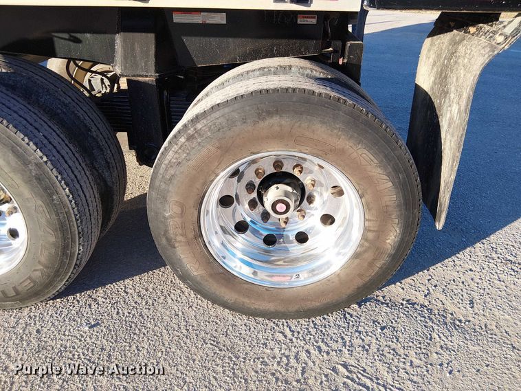 image for item DU3668 2023 MTM Midwest 26EL-QF-SP end dump trailer