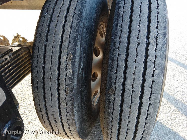 image for item DU3668 2023 MTM Midwest 26EL-QF-SP end dump trailer