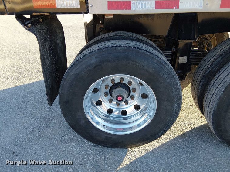 image for item DU3668 2023 MTM Midwest 26EL-QF-SP end dump trailer
