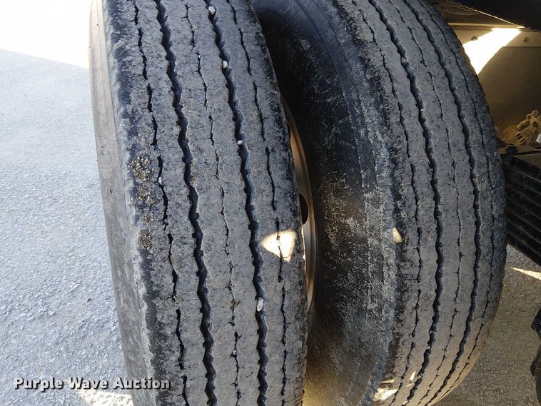 image for item DU3668 2023 MTM Midwest 26EL-QF-SP end dump trailer