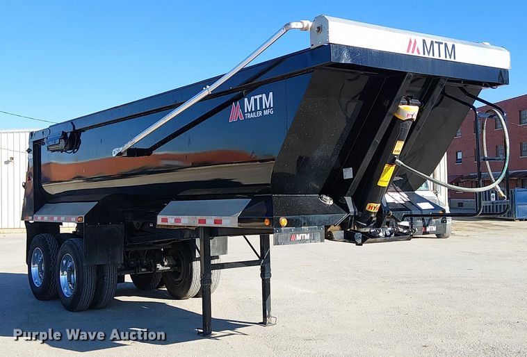 image for item DU3670 2023 MTM Midwest 26EL-QF-SP end dump trailer