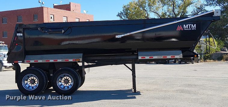 image for item DU3670 2023 MTM Midwest 26EL-QF-SP end dump trailer