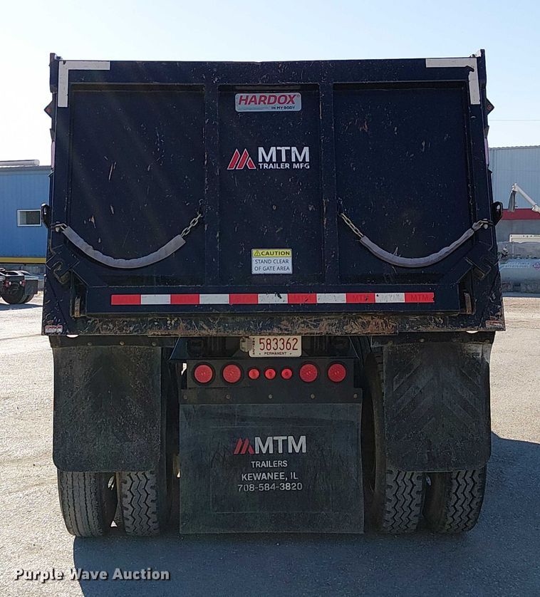image for item DU3670 2023 MTM Midwest 26EL-QF-SP end dump trailer