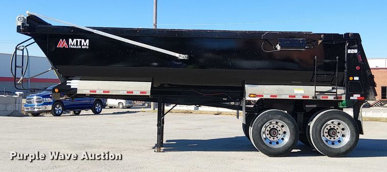 image for item DU3670 2023 MTM Midwest 26EL-QF-SP end dump trailer