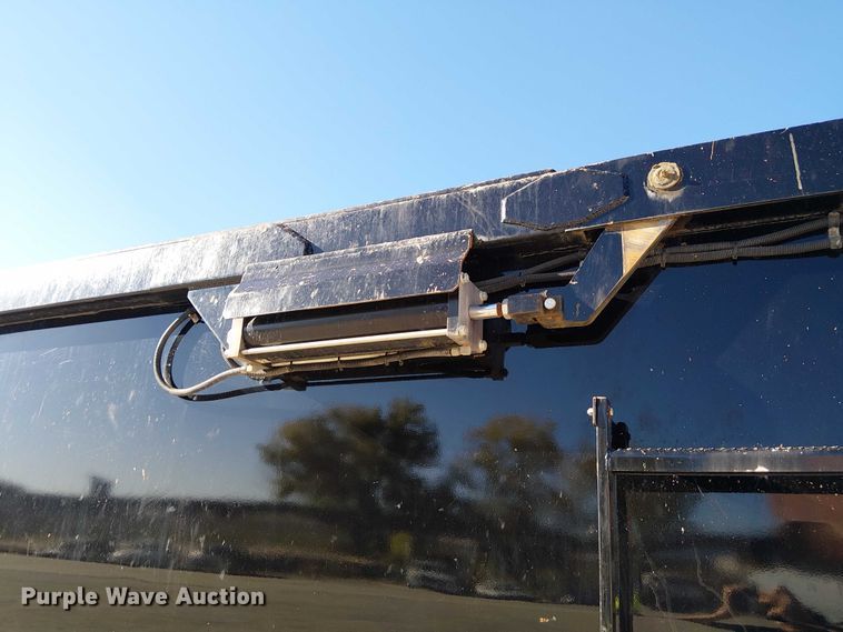 image for item DU3670 2023 MTM Midwest 26EL-QF-SP end dump trailer