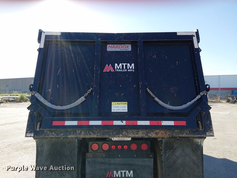image for item DU3670 2023 MTM Midwest 26EL-QF-SP end dump trailer