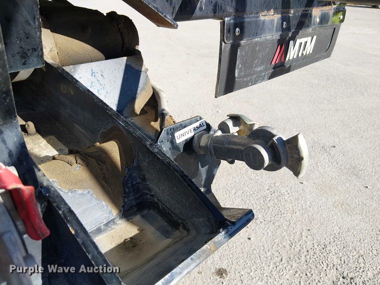 image for item DU3670 2023 MTM Midwest 26EL-QF-SP end dump trailer